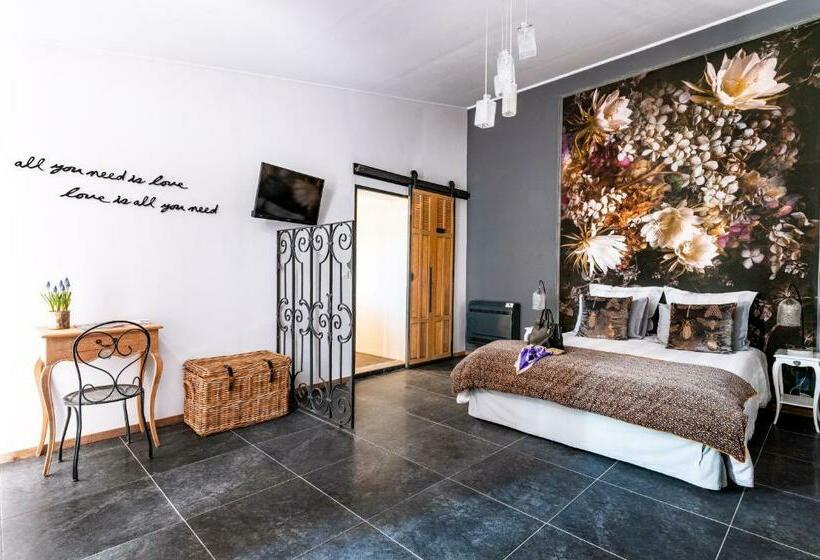 套房带园景, Sous Les Platanes B&b