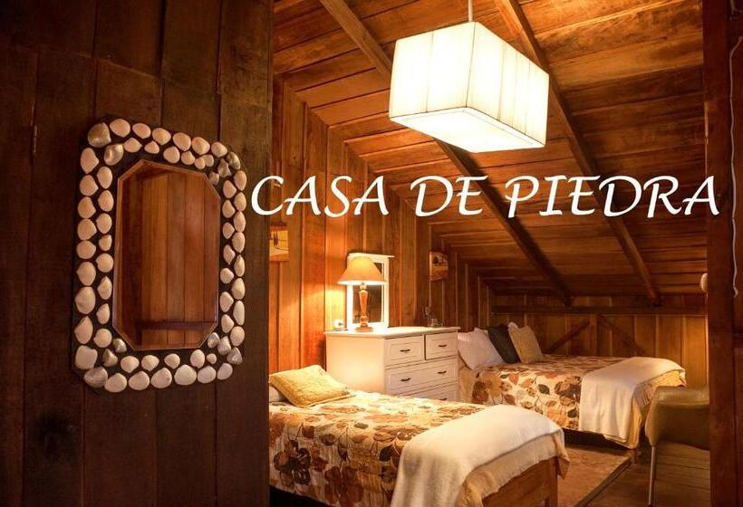 בקתת חדר, Casa De Piedra
