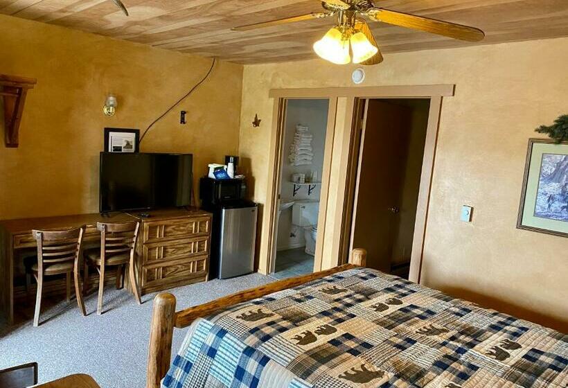 Bungalow Familiar, Green Creek Inn And Rv Park