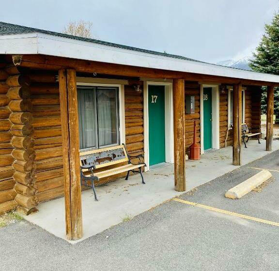 Семейное Бунгало, Green Creek Inn And Rv Park