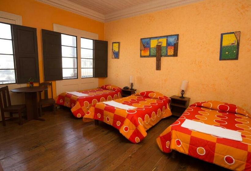 标准三人间, Hostal Los Balcones De Moral Y Santa Catalina