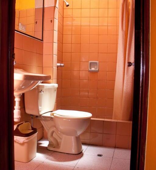 四人标准间, Hostal Los Balcones De Moral Y Santa Catalina