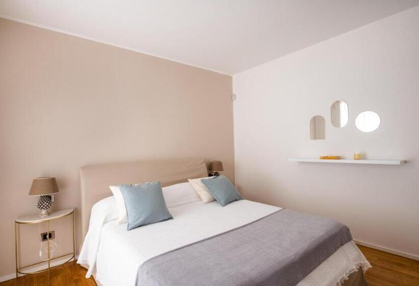 Standard room with outdoor bath, Moncada Suites & Apartments