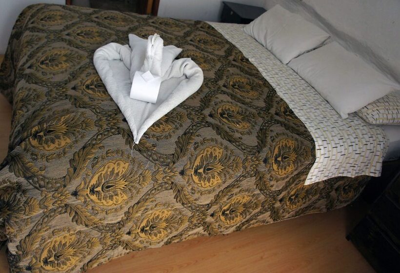 Quarto Estandar Banheiro Compartilhado, Pirwa Backpackers Colonial