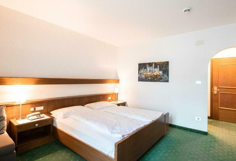 Номер Стандарт, Reipertingerhof