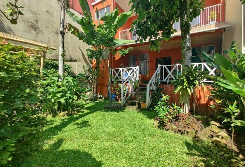 غرفة قياسية مزوَّدة بشُرفة, Casa De Lis Hotel & Tourist Info Centre