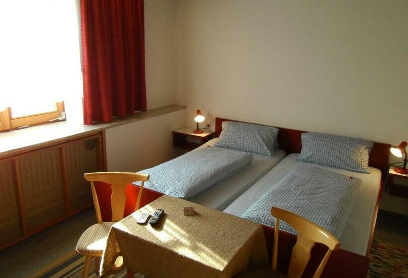 Номер Стандарт, Gasthof Zum Neubau