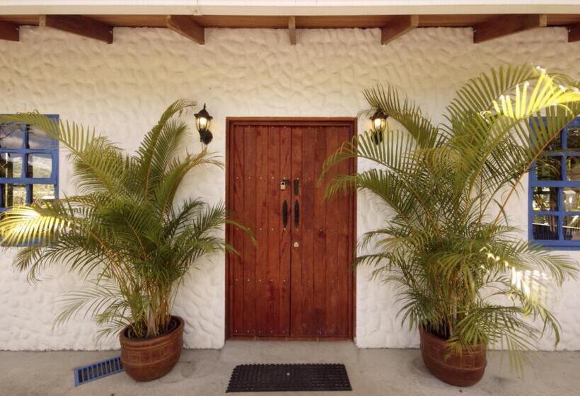 خانه 1 خوابه, Orosi Lodge