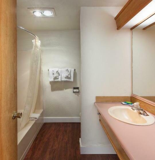 Люкс Вид на Море, Surfside Resort