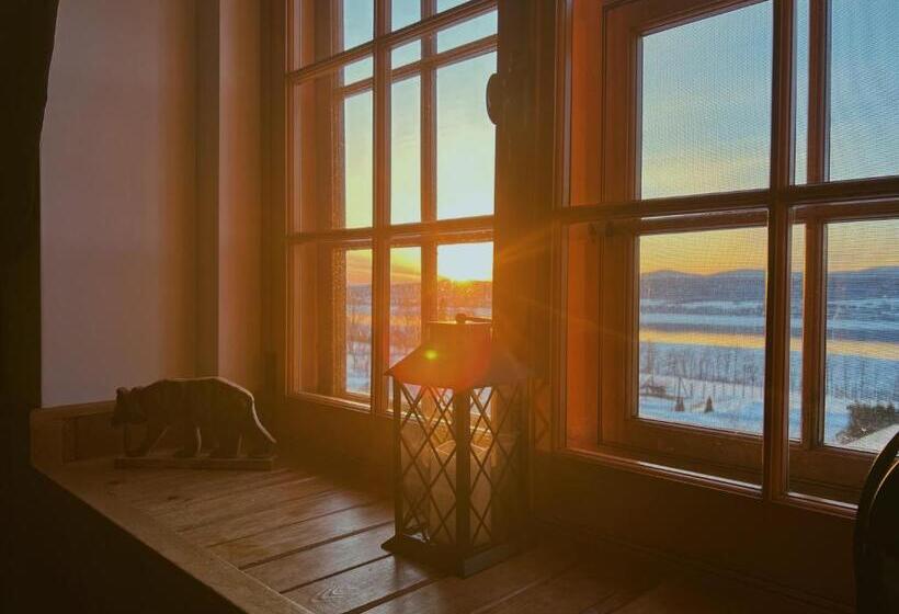 Номер Стандарт, Auberge Au Poste De Traite