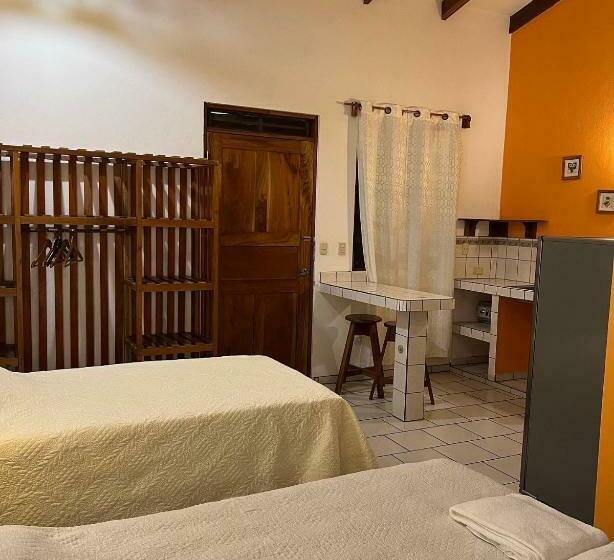 Студия Стандарт, Cabinas El Colibri