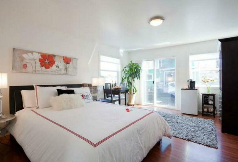 スタンダードルーム, A Float Home B&b In Fisherman’s Wharf