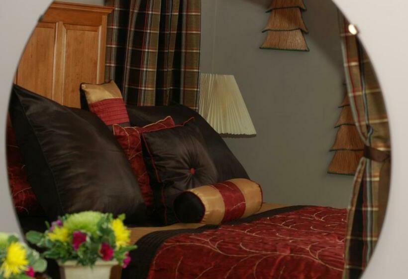 舒适三人间, Golden Pathways Retreat And B&b