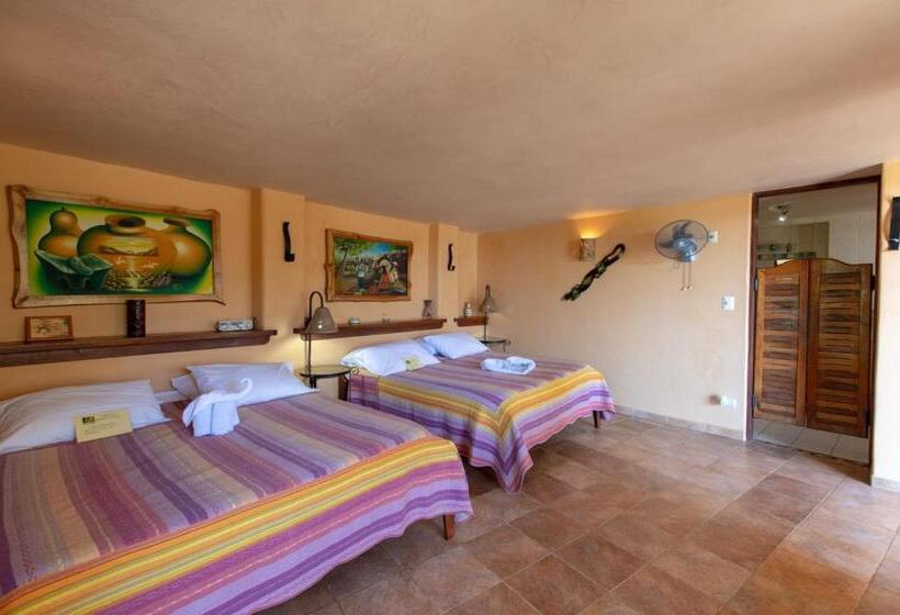 Номер Стандарт Вид на Сад, Villa Mango B&b
