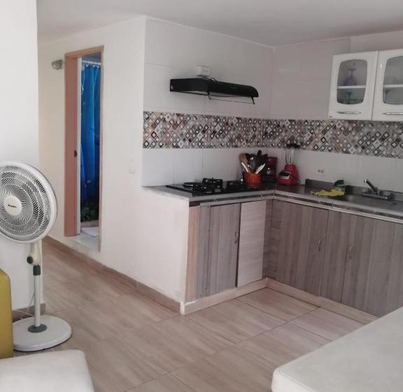 سوییت خانوادگی, Casa Crespo