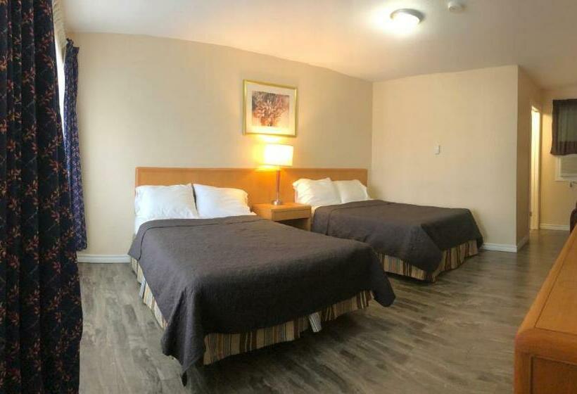 Номер Стандарт 2 Двуспальные Кровати, Guest Inn Motel