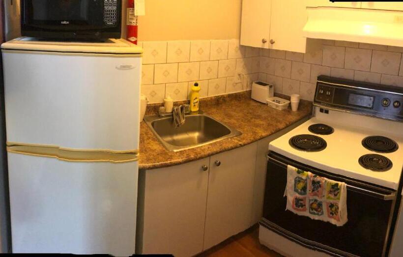 Номер Стандарт с Кухней, Guest Inn Motel