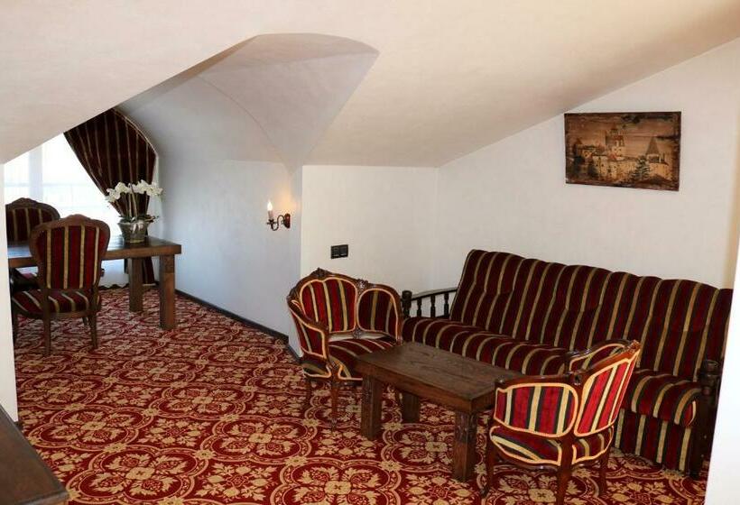 آپارتمان 1 خوابه با تراس, Castel Transilvania