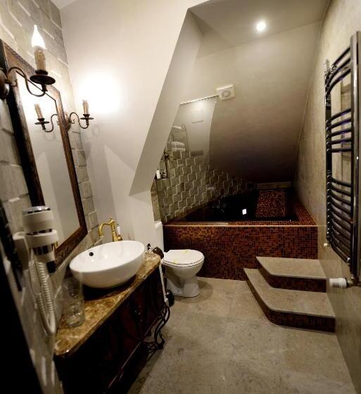 آپارتمان 1 خوابه با تراس, Castel Transilvania