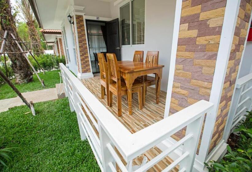 Вилла с 1 спальней и бассейном, Lux Family Villas Krabi Ao Nang