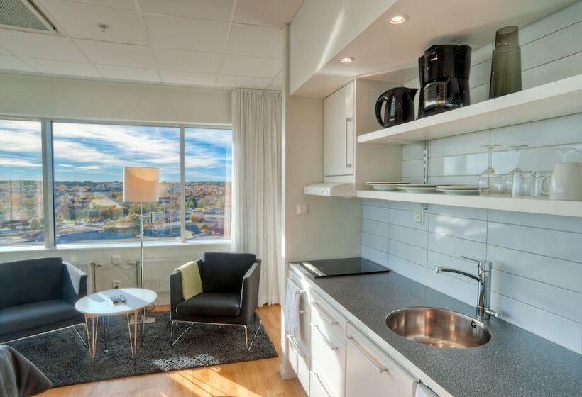 Студио Базик, Sky Hotel Apartments Tornet