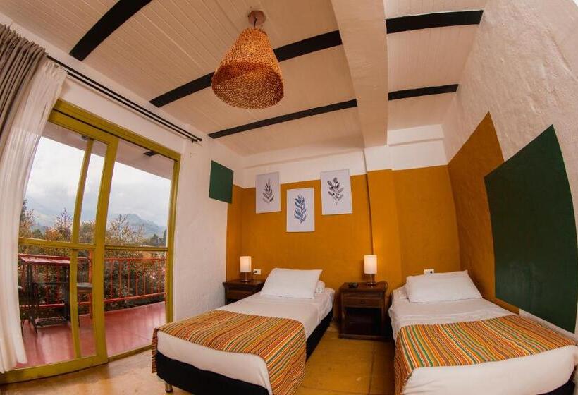 Habitación Premium Vista Montaña, Viajero Salento Hostel