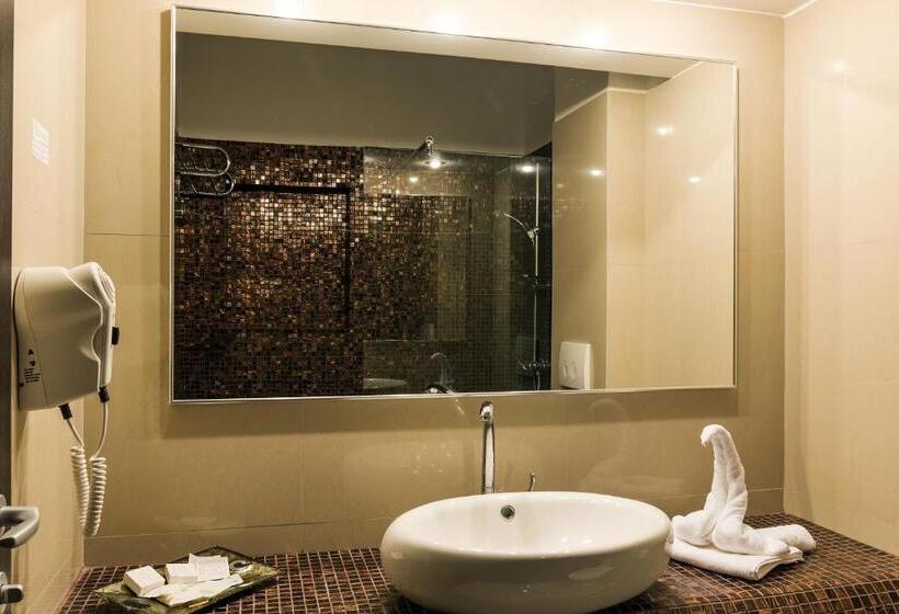 스위트, 2d Resort And Spa