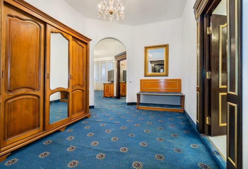 高级套房, Aurelius Imparatul Romanilor Hotel & Spa