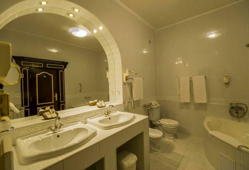 高级套房, Aurelius Imparatul Romanilor Hotel & Spa