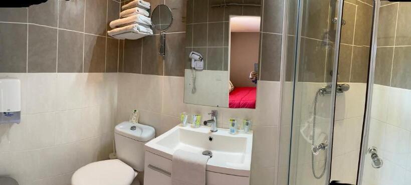 Семейный Номер, Logis Hôtel La Chaumière
