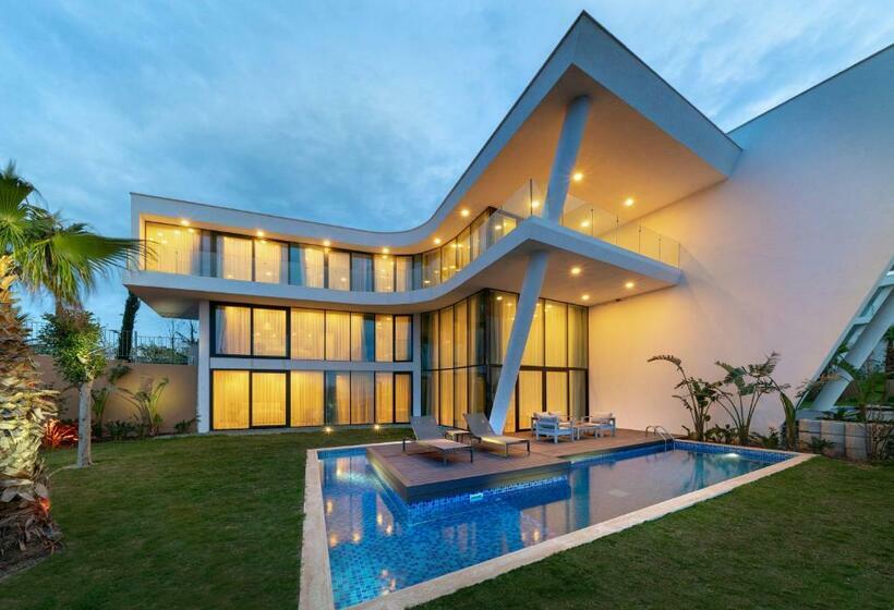 ビラ４ベッドルーム, Le Méridien Bodrum Beach Resort