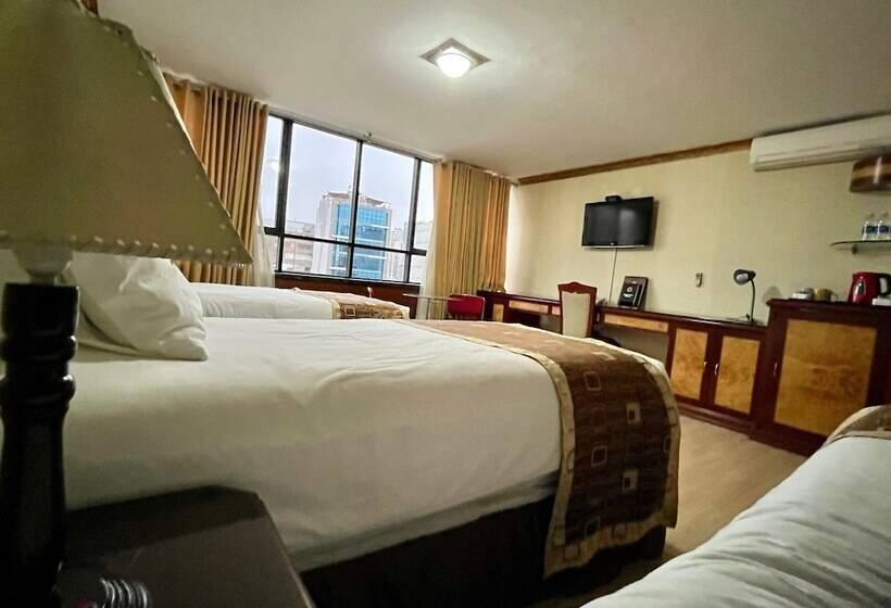 اتاق استاندارد سه نفره, Oro Inn