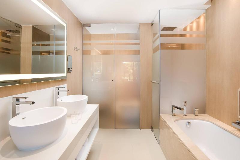 Люкс, Pine Cliffs Ocean Suites, A Luxury Collection Resort & Spa, Algarve