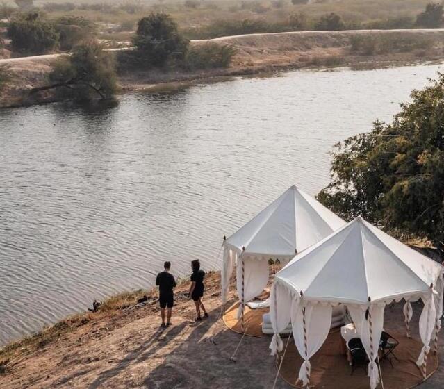 디럭스 스위트 킹 침대, Wild Resort Jaisalmer