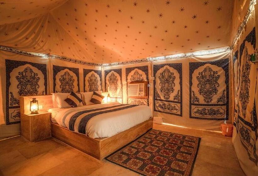디럭스 스위트 킹 침대, Wild Resort Jaisalmer