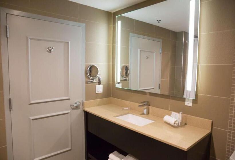 스위트 킹사이즈 침대, Best Western Premier Nyc Gateway