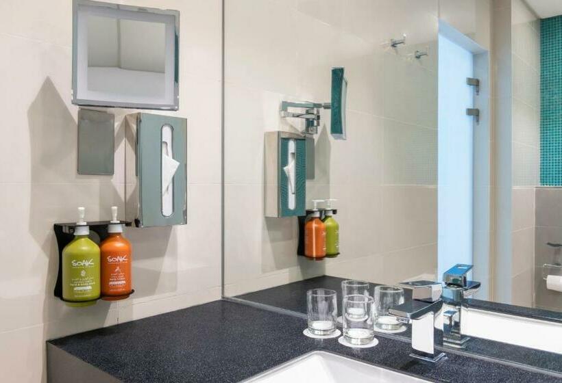 اتاق لوکس, Holiday Inn   Doha   The Business Park, An Ihg