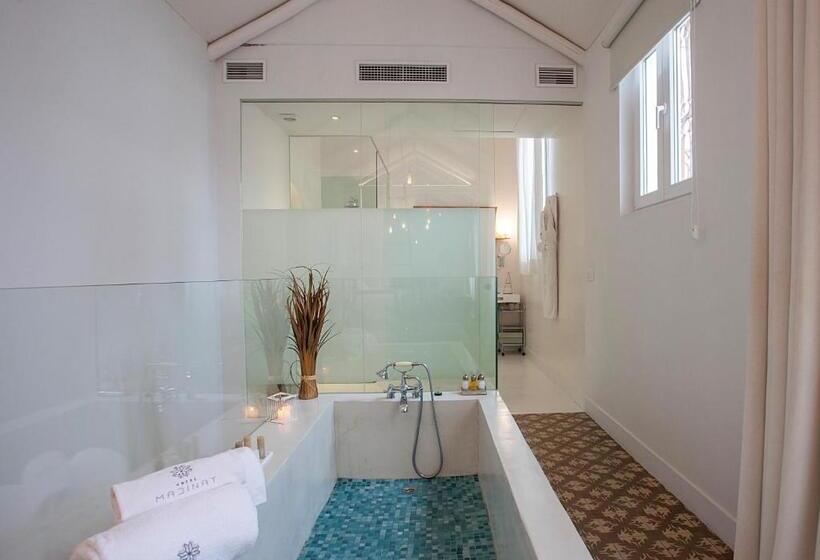 Suite Deluxe, Madinat