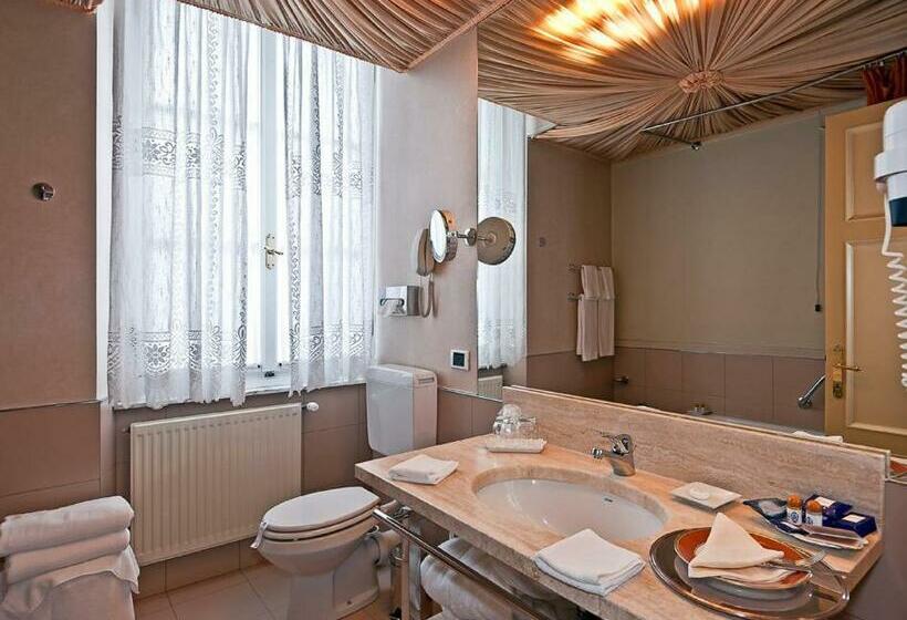 سوییت جونیور, Resort Dei Limoni