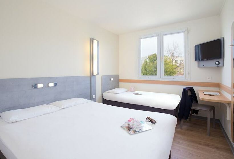 Номер Стандарт Трехместный, Ibis Budget Aubagne Paluds Agora