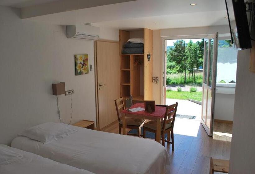 اتاق استاندارد چهار تخته, Chambres D'hôtes Les Vignes