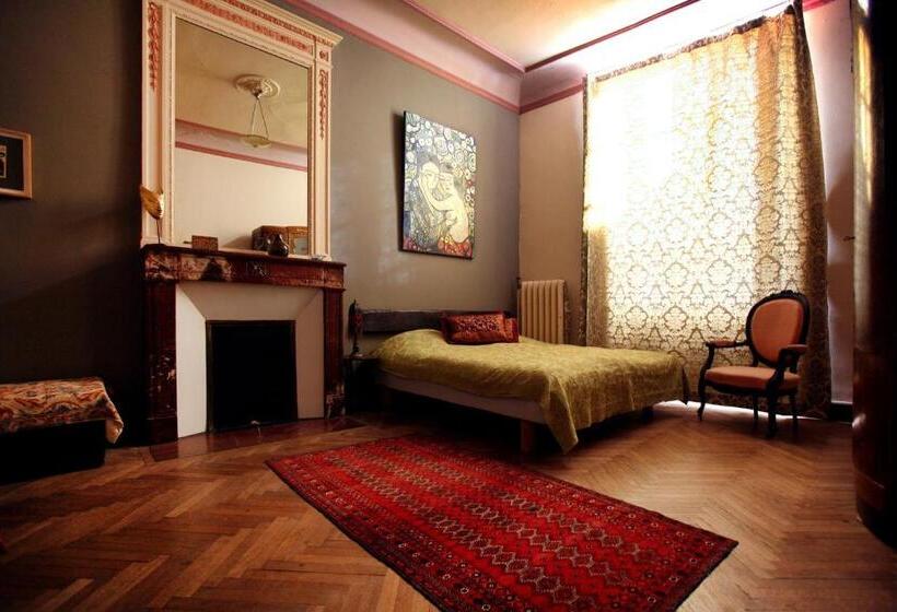 Трехместный Номер Стандарт Совместная Ванная, La Maison Du Pont Vieux