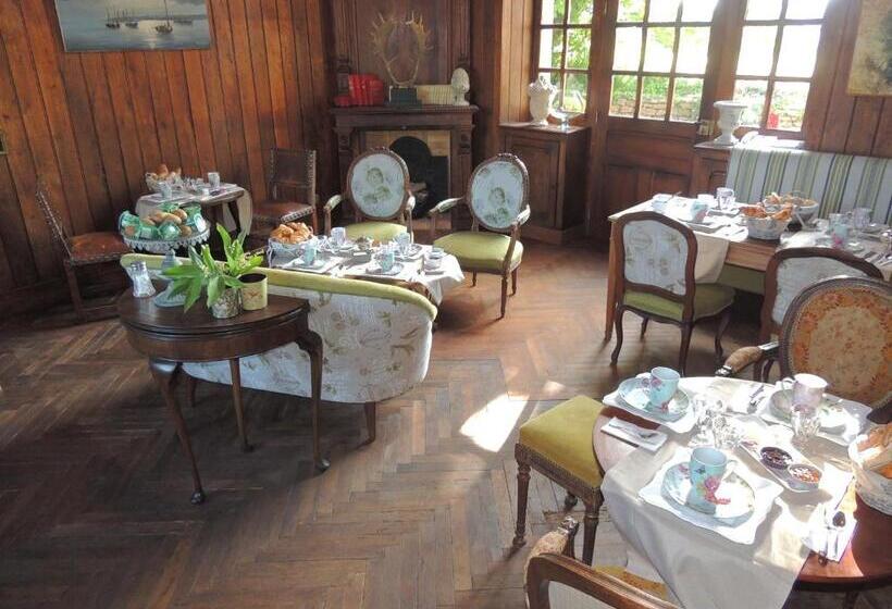 غرفة قياسية مطلة على المتنزه, Le Petit Manoir De Kériolet