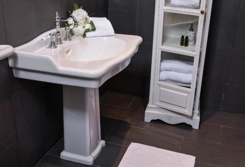 Номер Комфорт, Le Petit Manoir De Kériolet