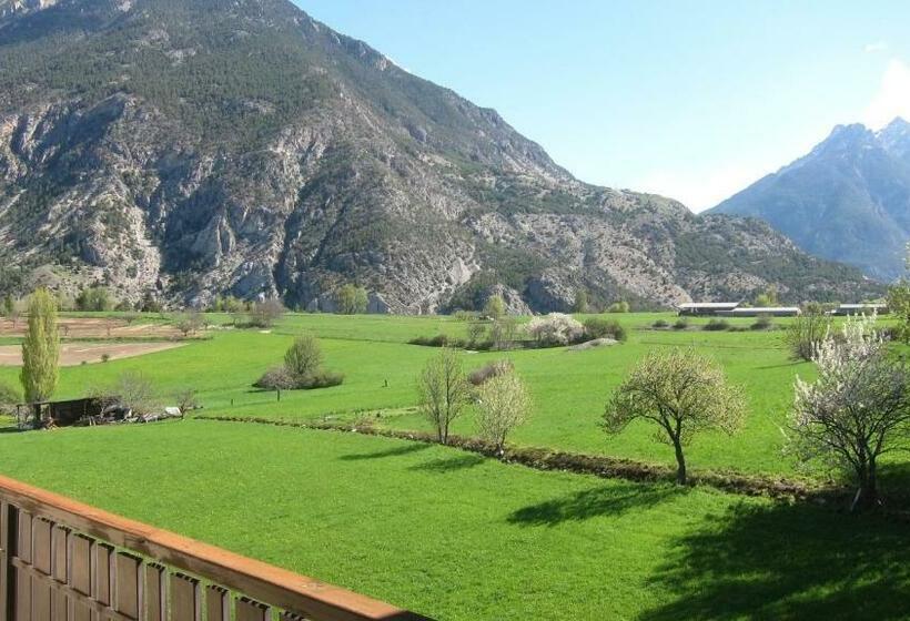 Номер Стандарт, Les Barnieres