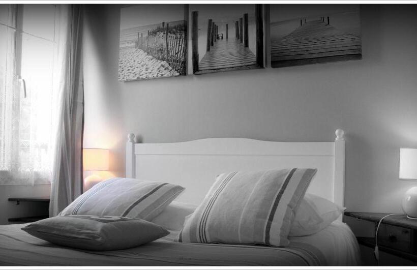 Номер Базовый Interior, Logis Hôtel La Chaize