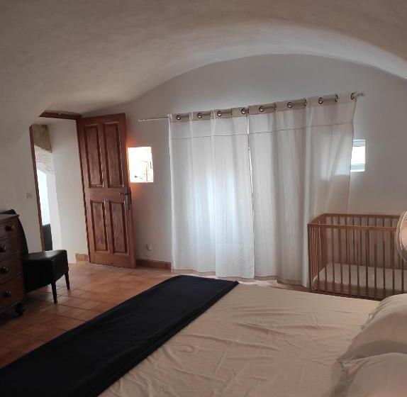 Апартаменты 1 Спальня Нижний Этаж, Logis Hôtel Restaurant Gîte La Bastide Du Vébron