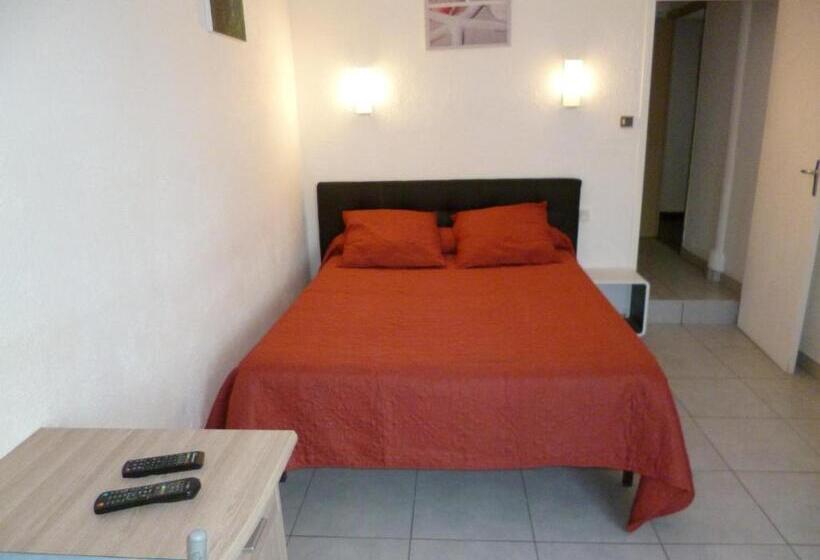 Номер Стандарт, Hôtel Le Calypso