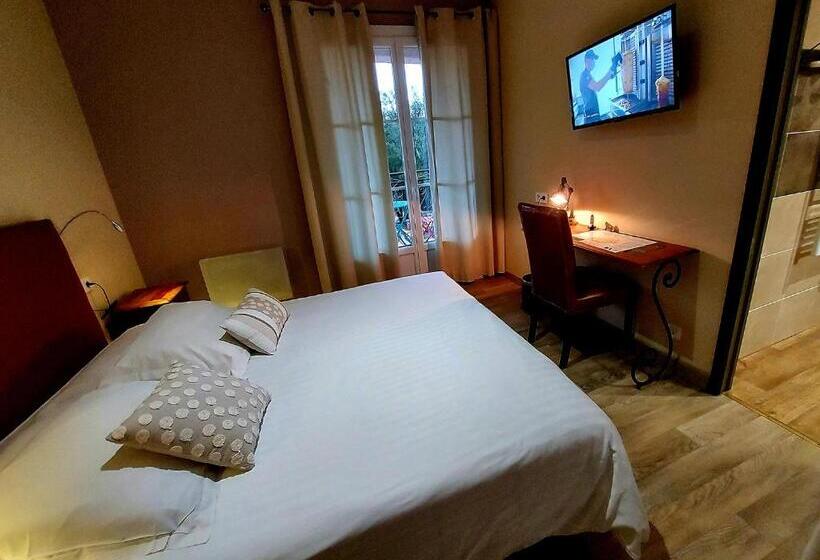 Classic room with balcony, Hôtel Les Hauts De Mourèze