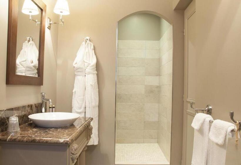 Семейный Номер, Hôtel Restaurant Spa Le Sauvage